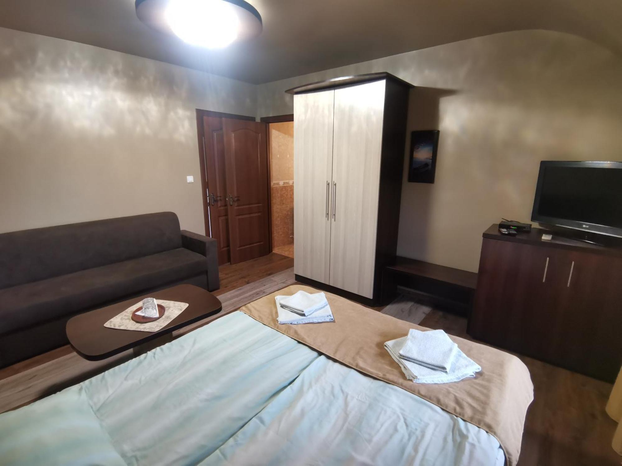 Hotel Three Aces Velyka Dobron Zimmer foto