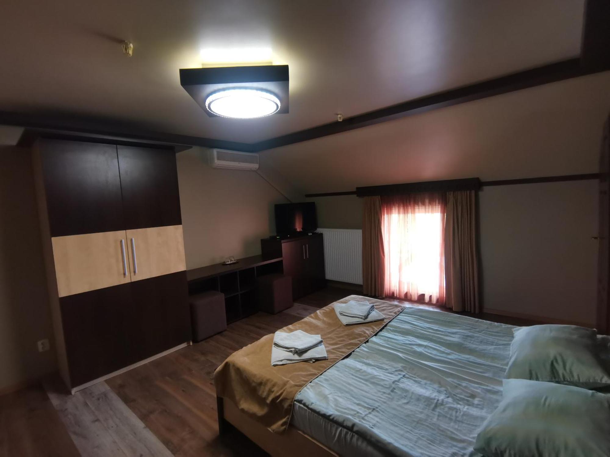 Hotel Three Aces Velyka Dobron Zimmer foto